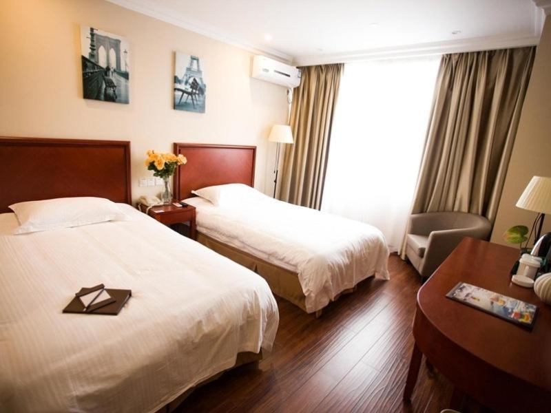 Greentree Inn Anhui Wuhu Zhongshan Road Pedestrian Street Express Hotel Exteriör bild
