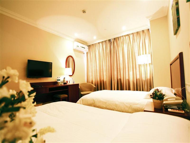 Greentree Inn Anhui Wuhu Zhongshan Road Pedestrian Street Express Hotel Exteriör bild