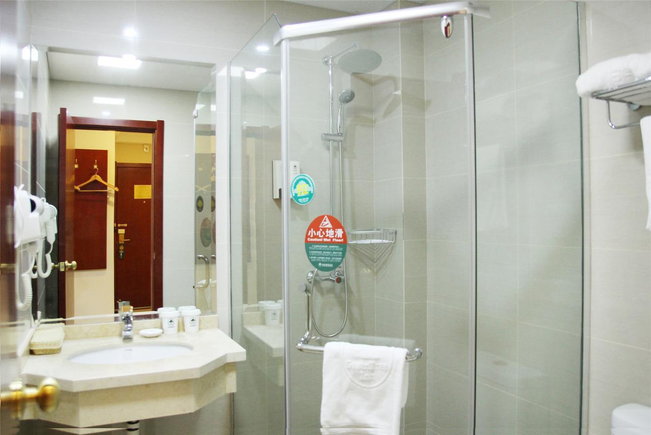 Greentree Inn Anhui Wuhu Zhongshan Road Pedestrian Street Express Hotel Exteriör bild