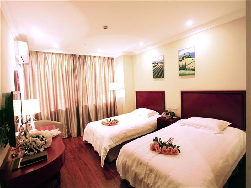 Greentree Inn Anhui Wuhu Zhongshan Road Pedestrian Street Express Hotel Exteriör bild